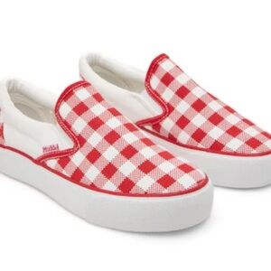 Mudd Women’s Poppy Slide On Sneakers